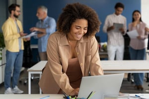 Software de clima organizacional: funcionalidades e benefícios para melhorar o engajamento