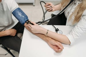 Exame Periódico: o que é, importância e benefícios à saúde ocupacional