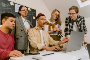 Anunciar vaga de estágio: 7 opções para sua empresa
