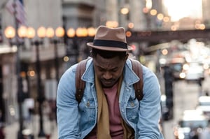 Síndrome do impostor: sintomas, impactos no trabalho e como combater
