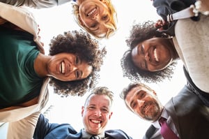 Recrutamento misto: o que é, vantagens, exemplos e mais